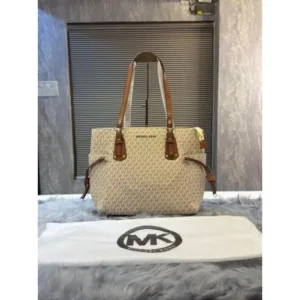 Michael Kors Voyager Tote Bag
